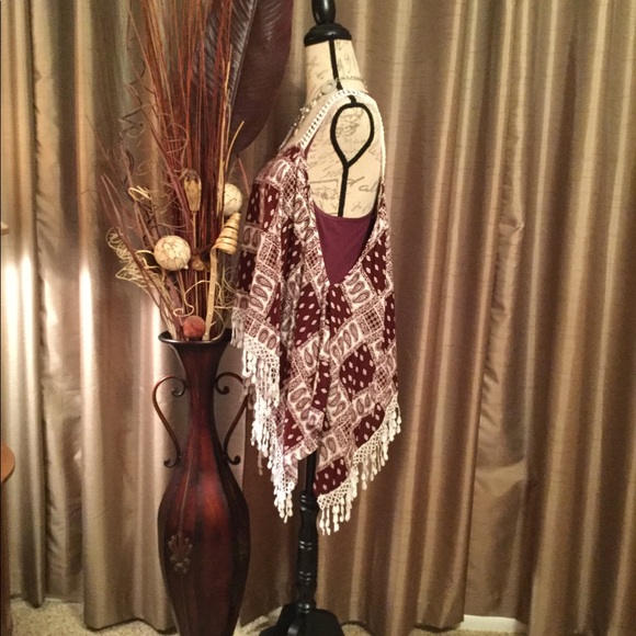 Beautiful & Unique Asymmetrical Top - Picture 5 of 8